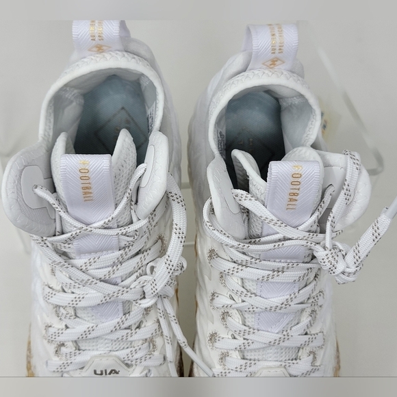 Under Armour Spotlight Clone 3.0 MC Football Cleats Women Sz 11 3026343 100 New - Picture 7 of 10